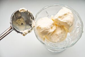 Этот рецепт медового мороженого заставит тебя забыть о магазинных десертах, настоящий вкус лета