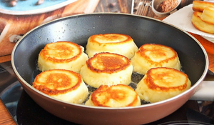 Творожные оладьи - простой рецепт вкусного завтрака!