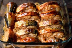 Запекаем скумбрию с ароматным соусом