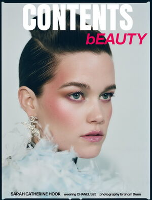 Фотосессия Sarah Catherine Hook (ContentMode Magazine, март 2025)