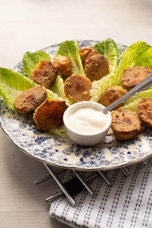 Хрустящие картофельные кусочки с пармезаном