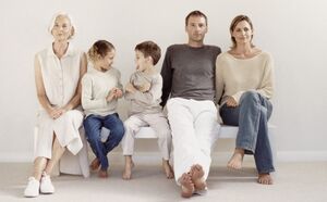Кто такая кума и чем деверь отличается от шурина? Полный гид по родственным связям