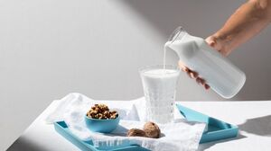 Полезный и опасный кефир: когда можно и нужно пить этот кисломолочный напиток