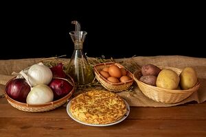 Картошка и яйца – доступный рецепт сытного блюда