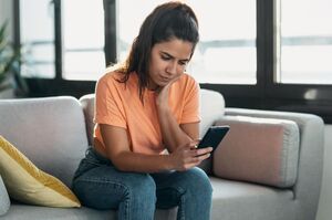 «Ты с ума сошла? Больной мужчина – на всей жизни крест, а ты только жить начала. Уходи от него!» 