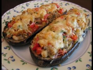 Лодочки из баклажанов: просто, вкусно и с настроением