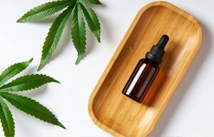 Конопляные страсти в косметике. Что такое CBD и насколько он эффективен?