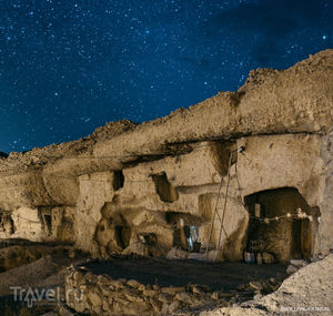 Древняя иранская деревня троглодитов
