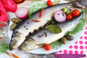 А вы еще не забыли вкус селедки из СССР? Давайте приготовим ее самостоятельно