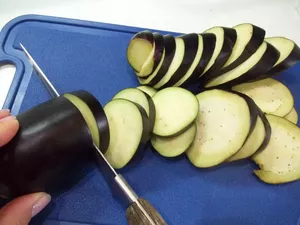 Баклажаны с чесноком на зиму
