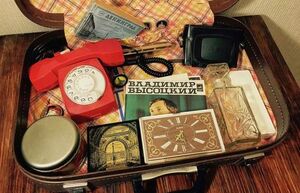 Какие советские вещи в наше время могут представлять ценность на барахолках