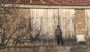 За неприглядной дверью заброшенной конюшни скрывается загородный дом для отдыха