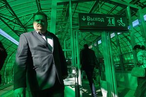 Москва военной поры на снимках Игоря Стомахина. 2025. «Весна и лето»
