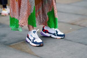 Самые модные и красивые кроссовки, которые должны быть в вашем гардеробе