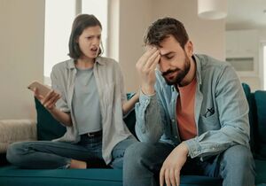 Деньги нужны, и есть работа, но сидеть с детьми муж отказывается