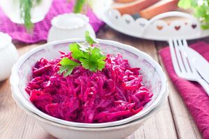 Полезный салат, вкус которого раскрывается на второй день после приготовления