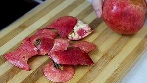 Не выбрасывайте гранатовые корки, это ценный продукт