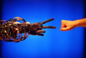«Без» и «вместо» человека: 7 вещей, которые роботы уже делают самостоятельно