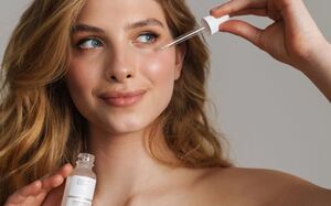 Лучшие сыворотки для лица, которые стоит попробовать хотя бы раз