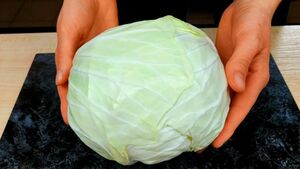 Мамин способ мелко нашинковать капусту без ножа и каких-либо устройств