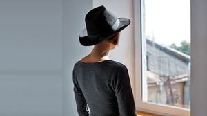 Она жила жизнью этого человека, а он жил своей…