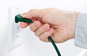 Признаки того, что в доме есть серьёзные проблемы с электрикой