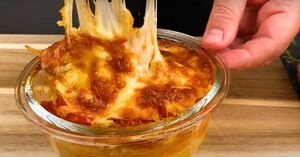 Такому ужину действительно обрадуется каждый ребенок. О рецепте этого горячего блюда должен знать каждый, если вы хотите питаться вкусно и полезно