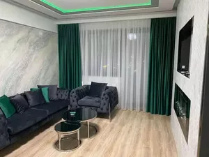 Как выбрать шторы, подушки и покрывала для тепла и стиля