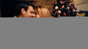 Почему праздники заставляют вас искать любовь: психология привязанности