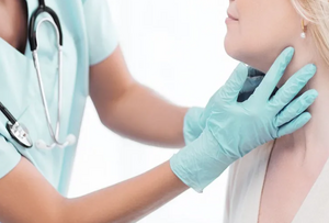 Когда следует обратиться к эндокринологу: важные сигналы организма