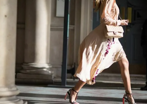 Ровная осанка и уверенная походка: 9 правил, которые сделают тебя настоящей Леди