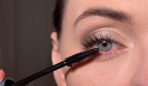 Простой и красивый повседневный макияж в технике V