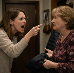 — Я оставила вам ребёнка, а вы такое сотворили! — с яростью выпалила сноха, едва переступив порог квартиры.