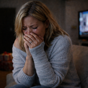 — Я хочу, чтобы рядом со мной была женщина помоложе, — сказал жених, складывая вещи за день до Нового года.