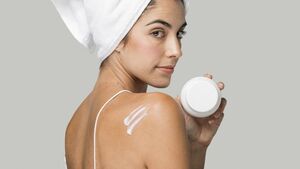 Плотные кремы и сыворотки для глубокого увлажнения кожи зимой – что выбрать?