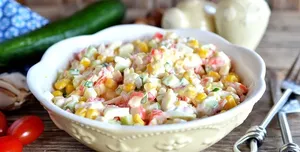 Быстрый крабовый салат. Он точно станет вашим любимым!