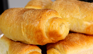 Домашние сахарные булочки: показываю необычный способ замеса и формовки для особой пышности