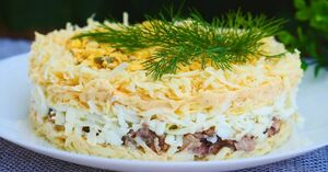 Прекрасная альтернатива стандартной “Мимозе”! Попробуйте и влюбитесь с первой ложки!