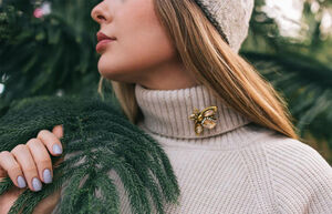 «Бабушкин» аксессуар: старомодное украшение, которое будет нужно каждой моднице в 2026 году