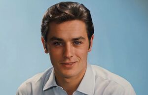 Ален Делон узнал о внучке лишь в 11 лет, а она выросла его копией: Как выглядит и чем занимается Эли