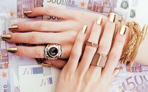 Денежный маникюр: работает ли он или это лишь обман астрологов?