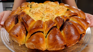 Секреты идеального теста, которое не черствеет на второй день. Готовим сдобный пирог-цветок