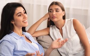 Как справиться с завистью к лучшей подруге?