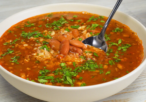 Лобахашу. Суп из красной фасоли