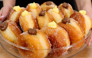 Пончики, которые не впитывают масло и остаются воздушными на второй день. Бомболони с кремом