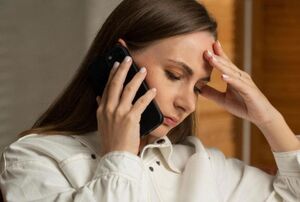 «Две бабушки на пенсии, а шестилетний внук сидит дома один!» – жалуется Ксения