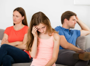 Невидимые раны детства: 10 признаков эмоционального насилия со стороны родителей