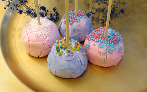 Пенные «кейкпопсы» для ванны: эффектный декор и ароматный уход своими руками
