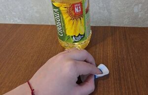 Легко устраняем жир с противня