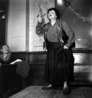 1950-е. Париж на снимках Робера Дуано. Часть 17